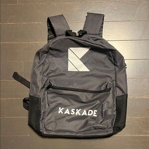 Kaskade Backpack - Gray / Black